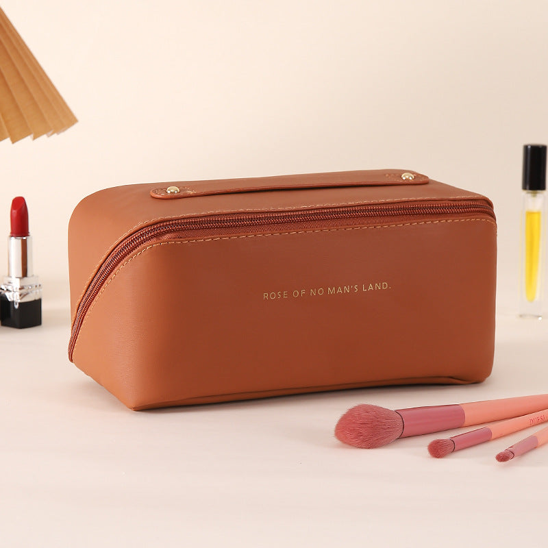 TYNIĀ Everyday Beauty Bag