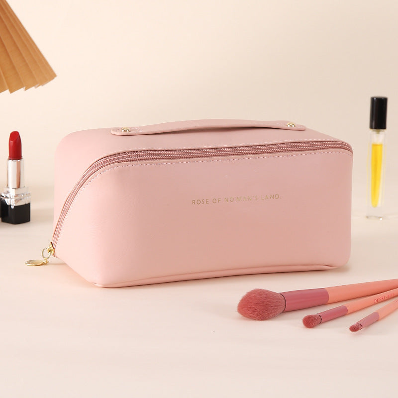 TYNIĀ Everyday Beauty Bag