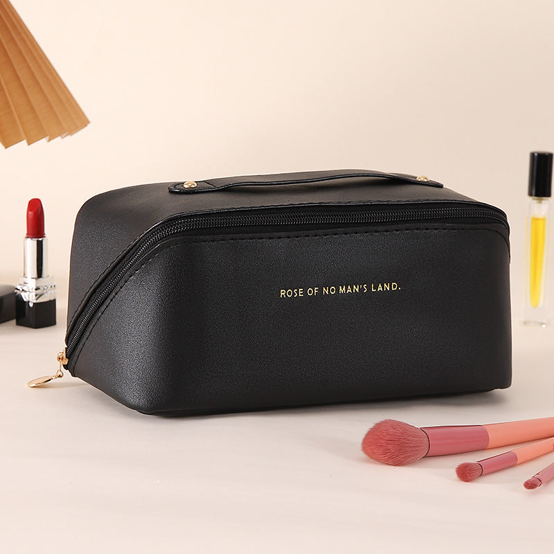 TYNIĀ Everyday Beauty Bag
